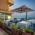 Miramare لاتينا