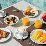 Miramare 4* لاتينا