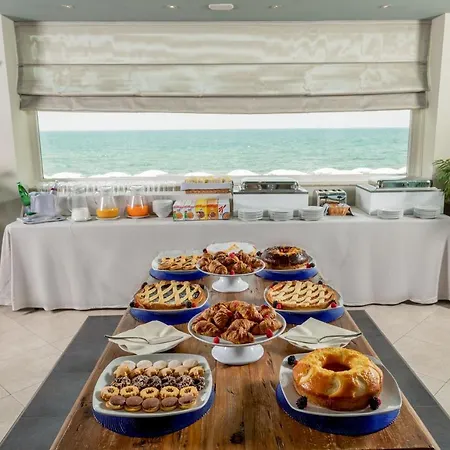 Miramare Hotell 4*