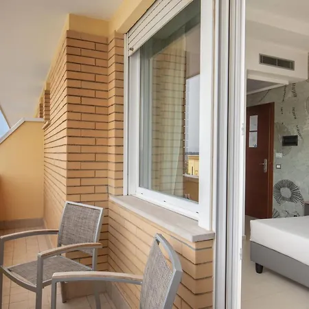 Miramare Hotell
