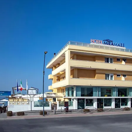 Miramare Szálloda 4*